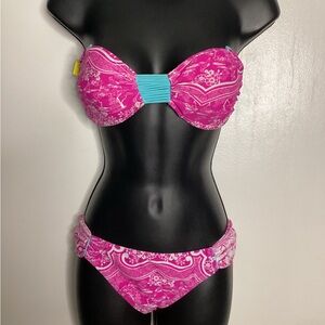 NWOT Playful Pink and Blue Lace Print Bikini M